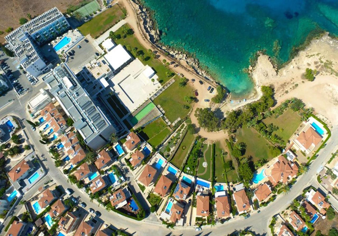 Diana - Coralli Beachfront Apartment 普罗塔拉斯 外观 照片